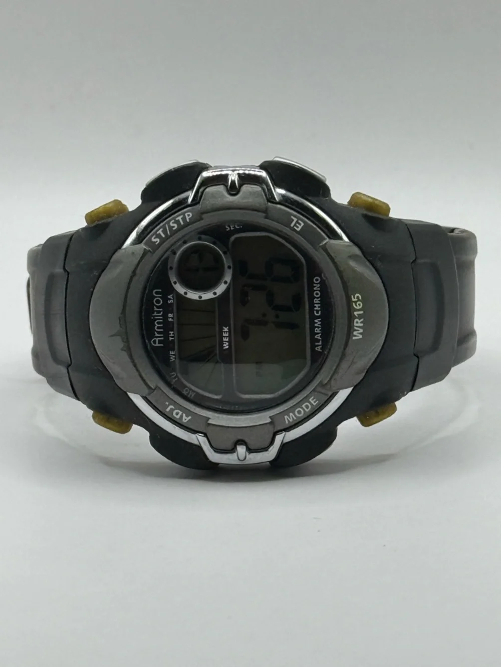 Armitron Men Watch Gray Black Rubber Chro Month Day Date WR165 (New Battery)